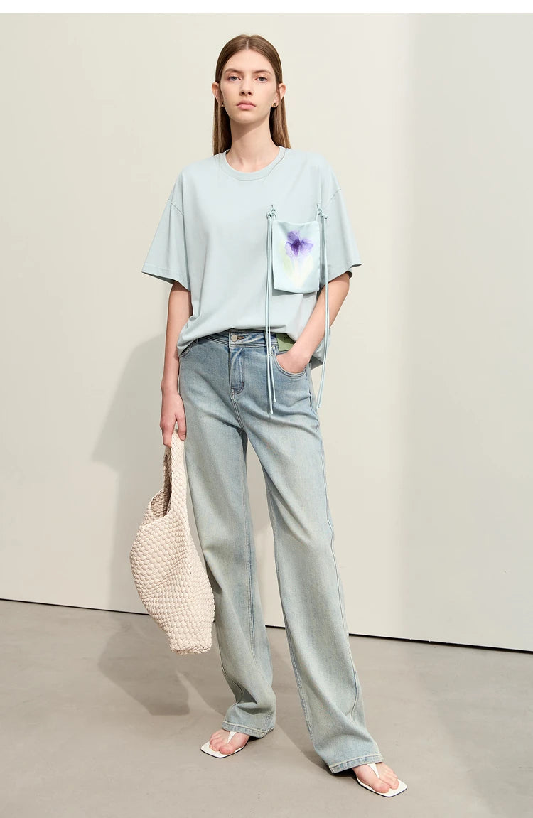 Damen T-Shirt im Minimalismus-Stil mit Taschen und elastischem O-Neck