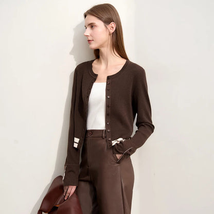 Damen-Strickjacke Rundhals Wolle Streifen kurz Pendler Slim Herbst