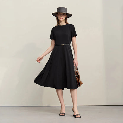 Elegantes Damenkleid Mit Taschen Aus Chiffon Tailliert Für Berufstätige