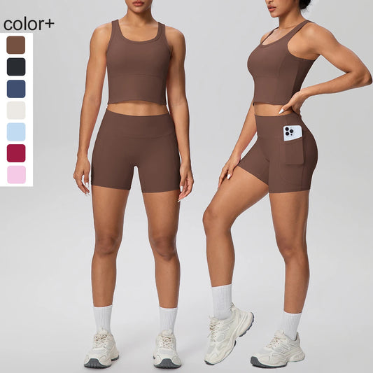 Damen Fitness-Set aus Laufshorts und Weste, braun, mit integriertem Hosentaschenbereich