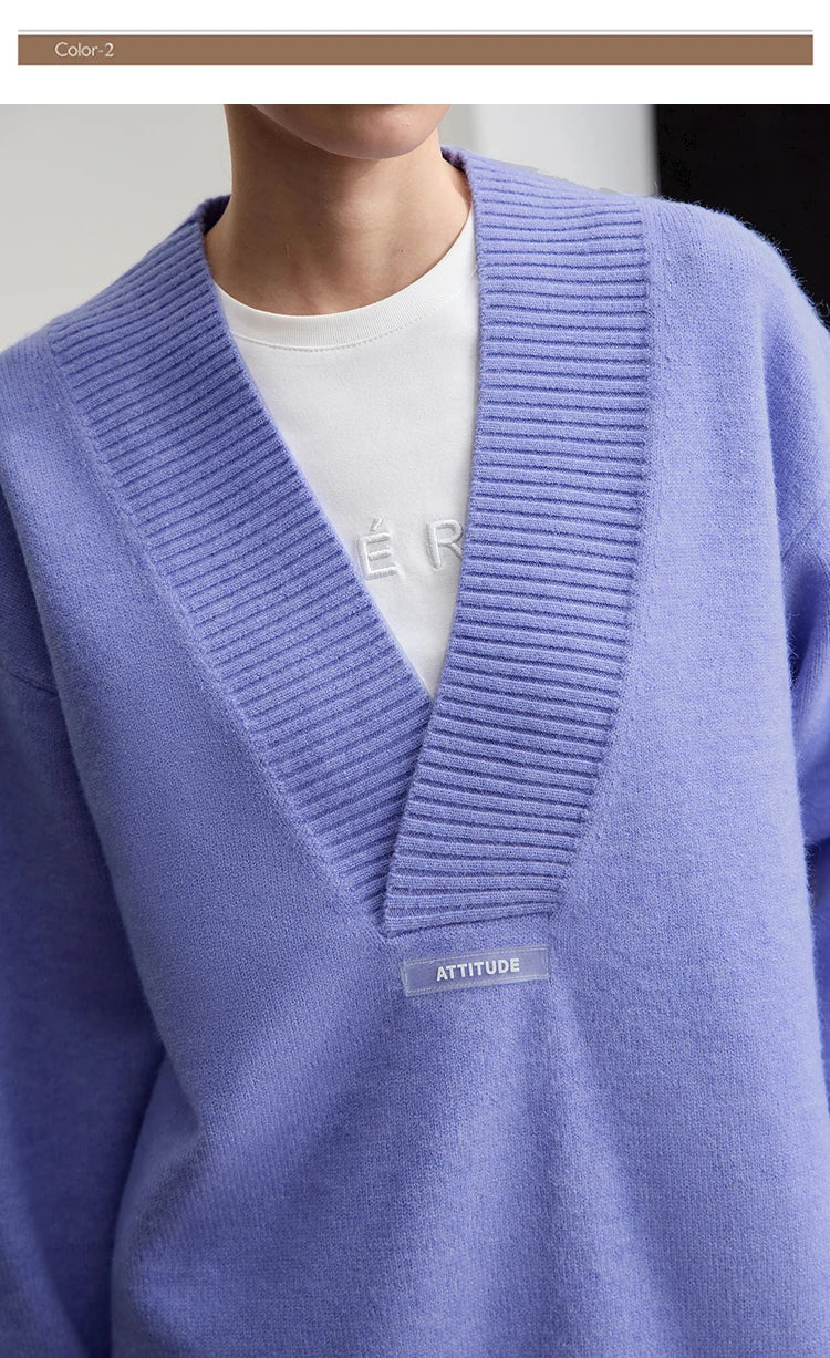 Lavendelfarbener Damen-Strickpullover mit V-Ausschnitt, geripptem Saum und Bündchen