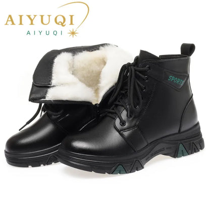 Schwarzer Schnür-Winterstiefel mit Wollfutter und Profilsohle, Kurzschaft