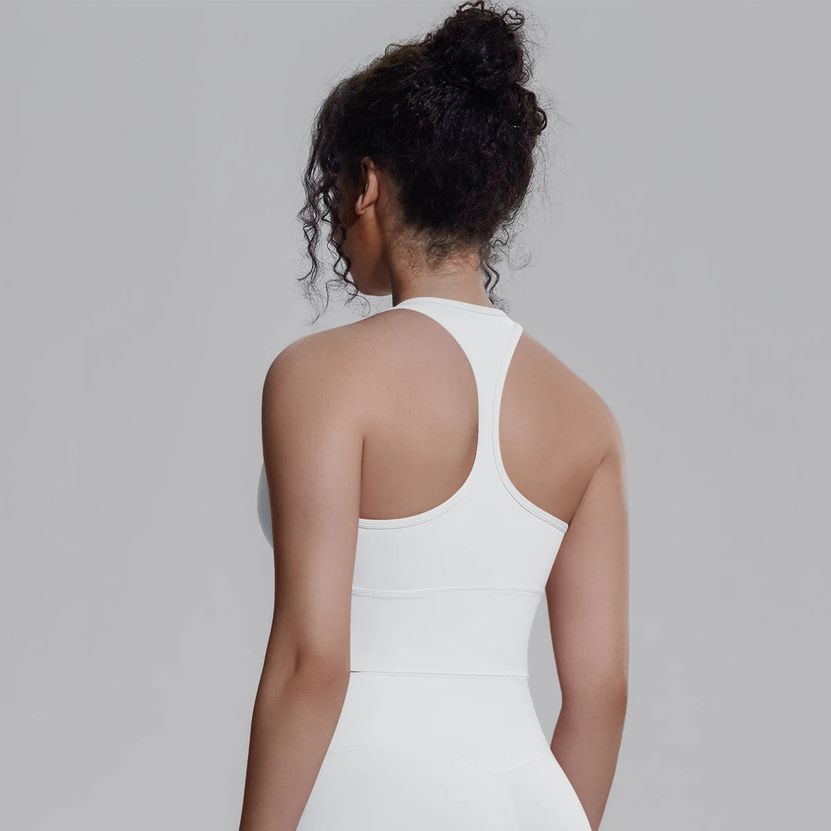 Damen Yoga-Top, weißes Racerback mit rundem Rückenausschnitt