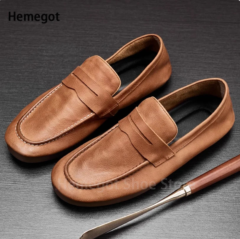 Herren-Loafer aus braunem Leder mit rundem Zeh und breitem Riemen am Vorderblatt