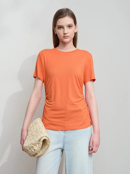 Damen Sommer-T-Shirt im minimalistischen Stil mit schmalem O-Ausschnitt und kurzen Ärmeln