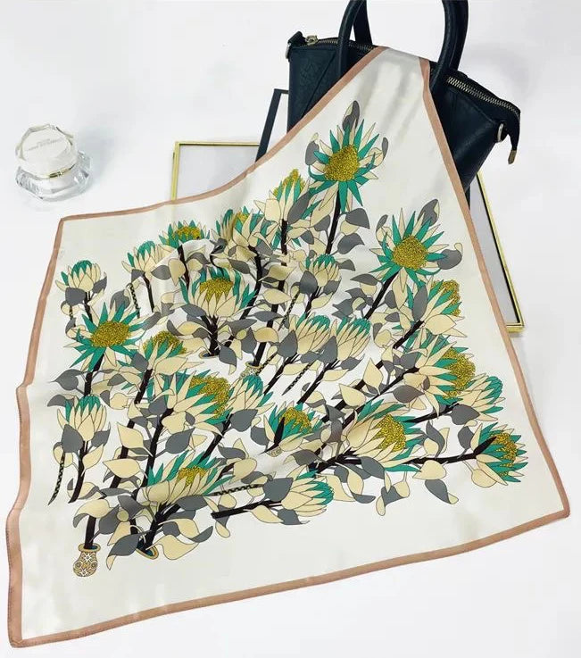 Damen Seidenschal 53cm quadratisch floral Halstuch Bandana Haarband hochwertig