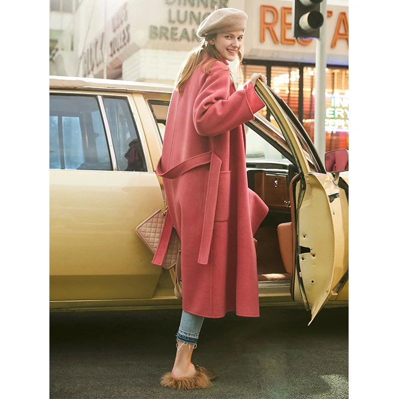 Damen Wollmantel im minimalistischen Stil mit Gürtel und Vintage-Blazer-Kragen