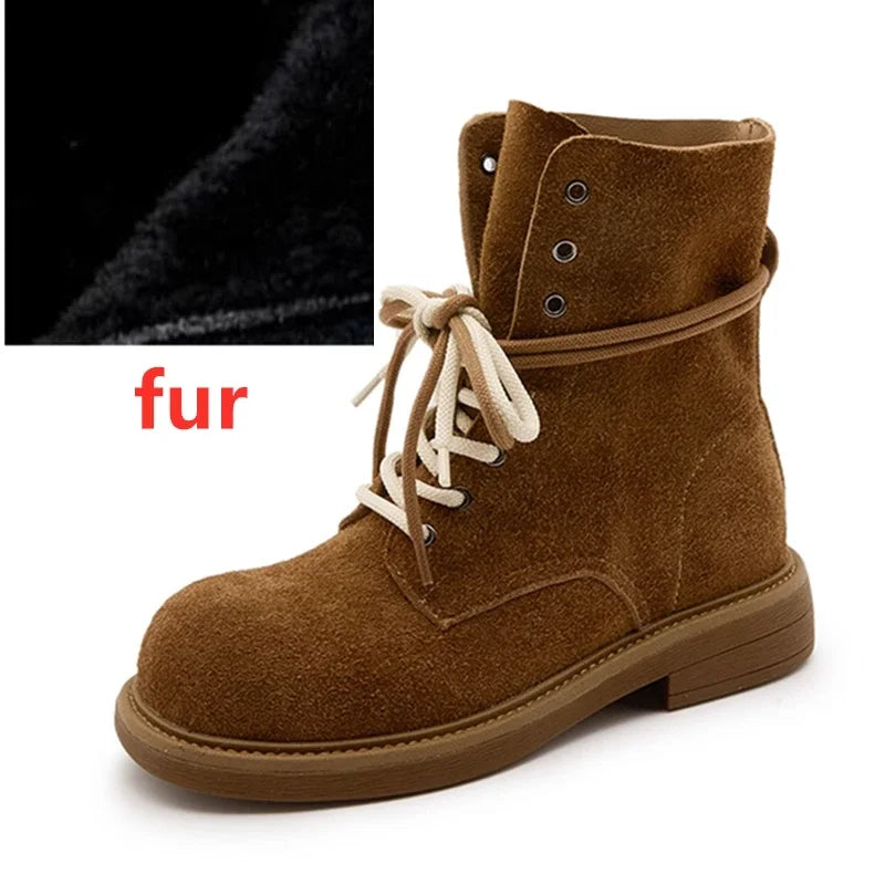 Braune Schnür-Stiefeletten aus Veloursleder mit Kunstfellfutter und flacher Profilsohle