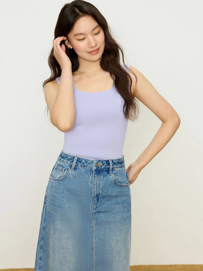 Frühlingshaftes Damen-Shirt in Übergröße mit Puppenkragen und Anti-Falten-Effekt – vielseitig kombinierbar und lässig.