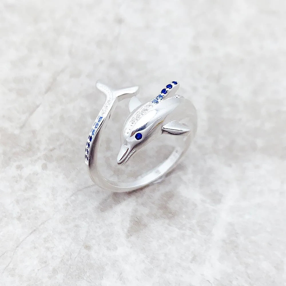 Damen-Ring Delphin mit blauen Zirkonia-Steinen aus Sterlingsilber