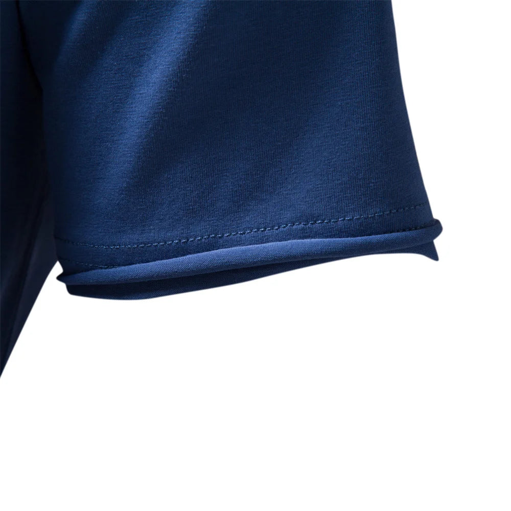 Herren-T-Shirt Saum und Seitennaht, dunkelblau, mit sauberer Umsäumung
