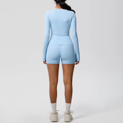 Damen-Yoga-Set Himmelblau, langärmeliges Shirt und kurze Shorts, Rückansicht