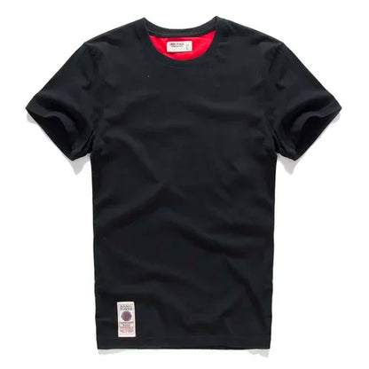Männer T-Shirt aus Baumwolle im klassischen O-Ansatz mit hochwertiger Verarbeitung
