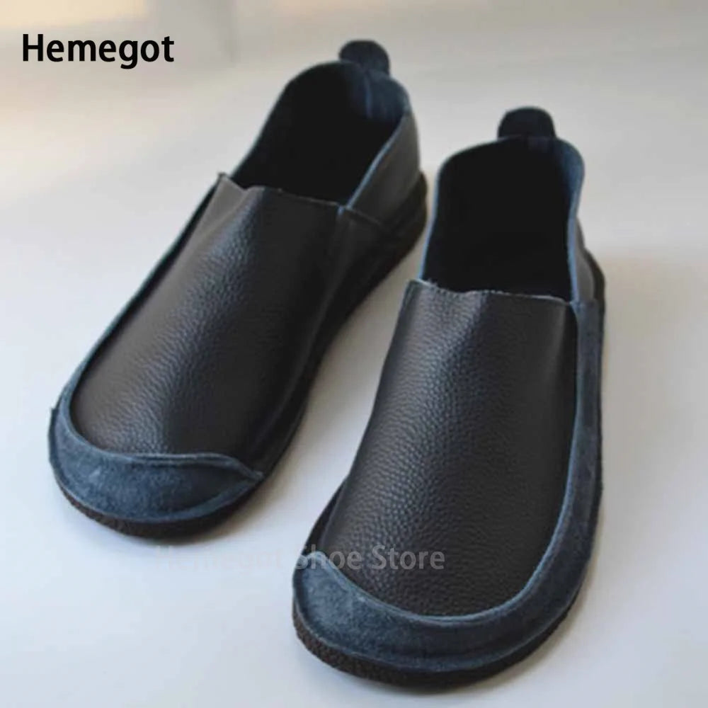 Dunkelblaue Herren-Loafer aus Leder, Schlupfschuh mit elastischem Einsatz und Profilsohle