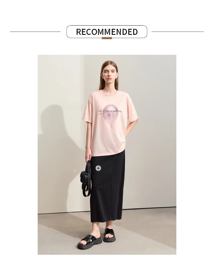 Damen T-Shirt im minimalistischen Stil mit gedrucktem Design und lässigen Ärmeln