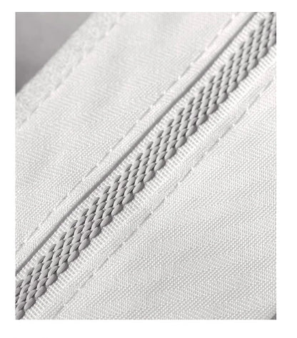 Eleganter Herrenanzug mit braunen Streifen, doppelreihig – ideal für Hochzeiten und festliche Anlässe.