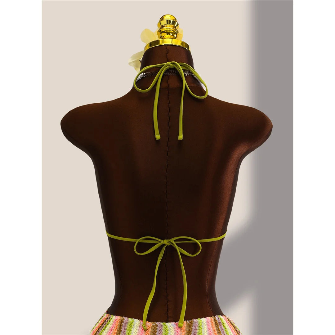 Damen Badeanzug gestreift bunt Neckholder Cut-Out hoher Beinausschnitt Monokini