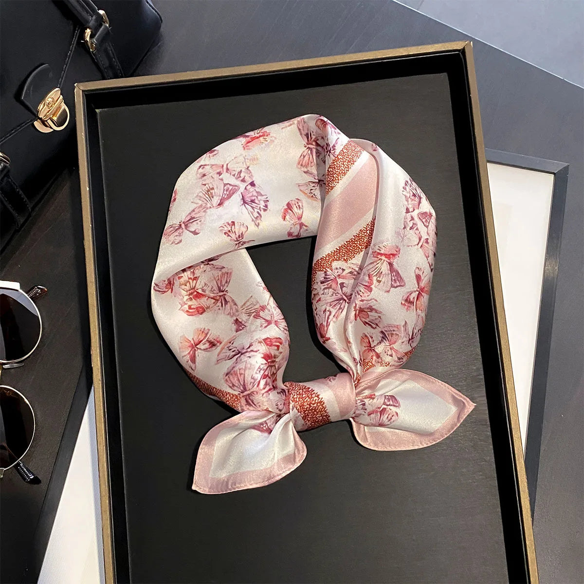 Damen Seidenschal 53cm quadratisch Blumenprint Luxus Hijab Bandana B
