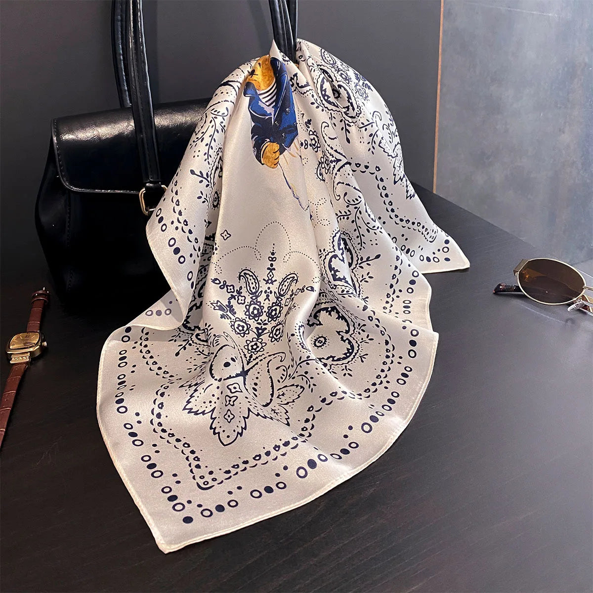 Damen Seidenschal 53cm Pferdprint quadratisch Luxus Haarband Halstuch Büro Hijab B