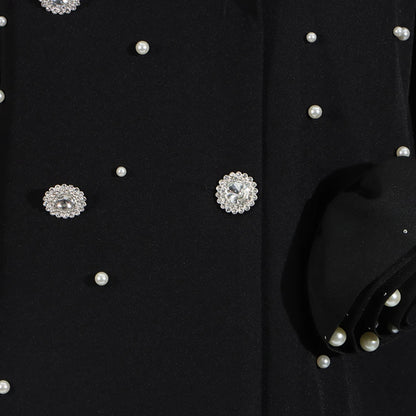 Elegantes Damenkleid mit Rundhalsausschnitt, kurzen Ärmeln und Pailletten-Patchwork-Design – ideal für besondere Anlässe.