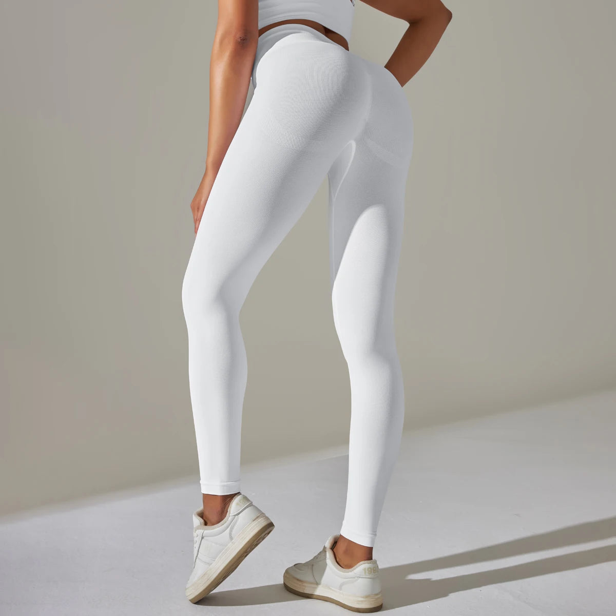 Nahtlose Yoga-Leggings, hohe Taille, weiß, eng anliegend