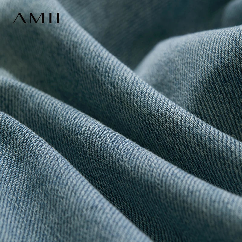 Damen Jeans im minimalistischen Stil mit weitem Bein und niedriger Taille