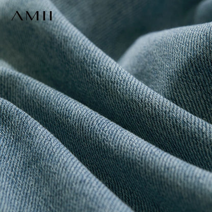 Damen Jeans im minimalistischen Stil mit weitem Bein und niedriger Taille