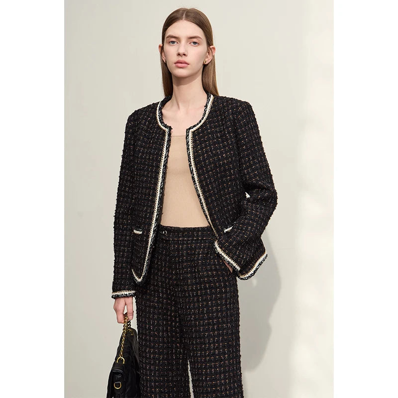Damen Tweed Mantel im minimalistischen Stil mit Taschen und elegantem O-Neck