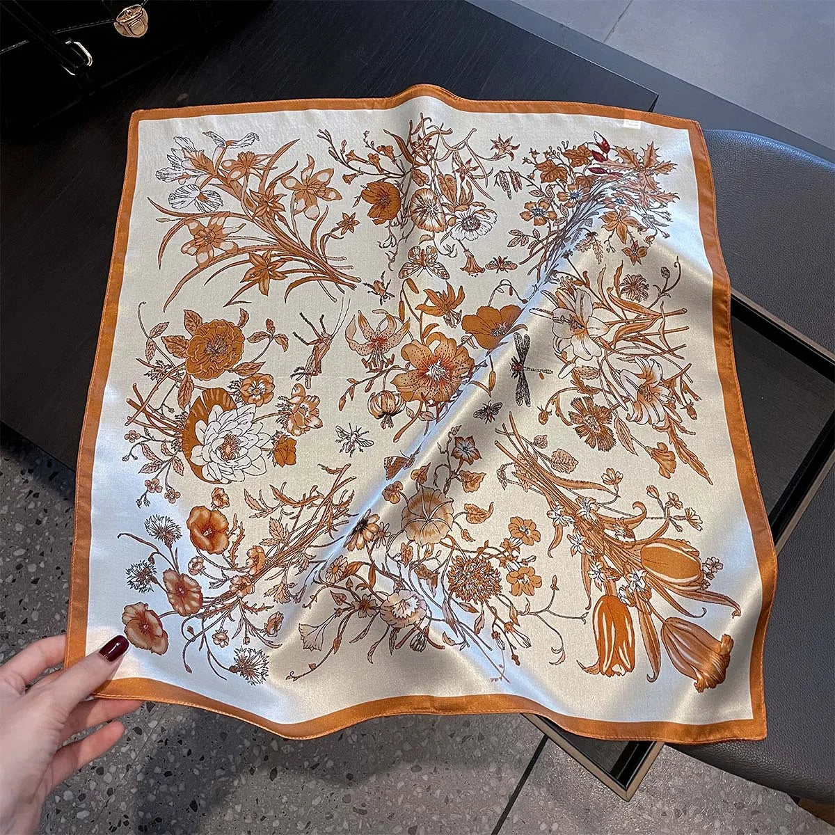 Damen Seidenschal 53cm quadratisch Blumenprint Luxus Hijab Bandana J