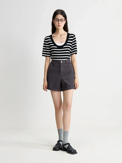Langarmshirt für Damen in Übergröße mit französischem Pilzsaum und schlichter Textur – ideal für den Winter.