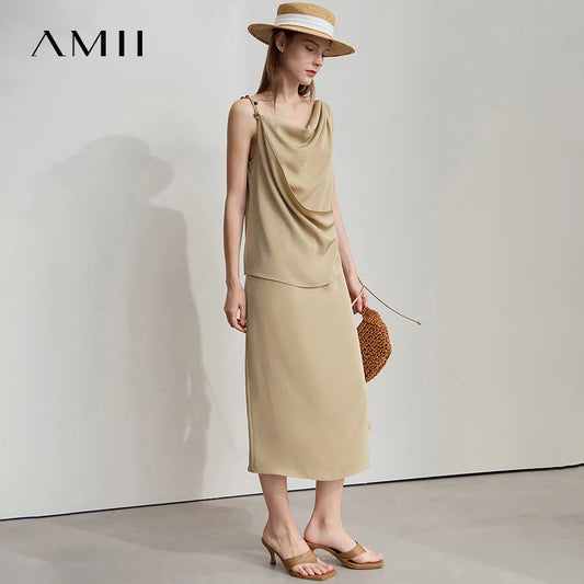 Luftiges Damen-Sommerkleid mit V-Ausschnitt und unregelmäßigem Hohldesign – locker und modern für den Alltag