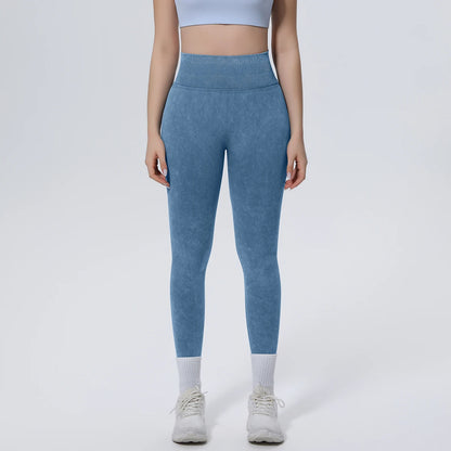 Nahtlose Yoga-Hose in Blau, vorne mit hohem Bund und schmal zulaufendem Bein