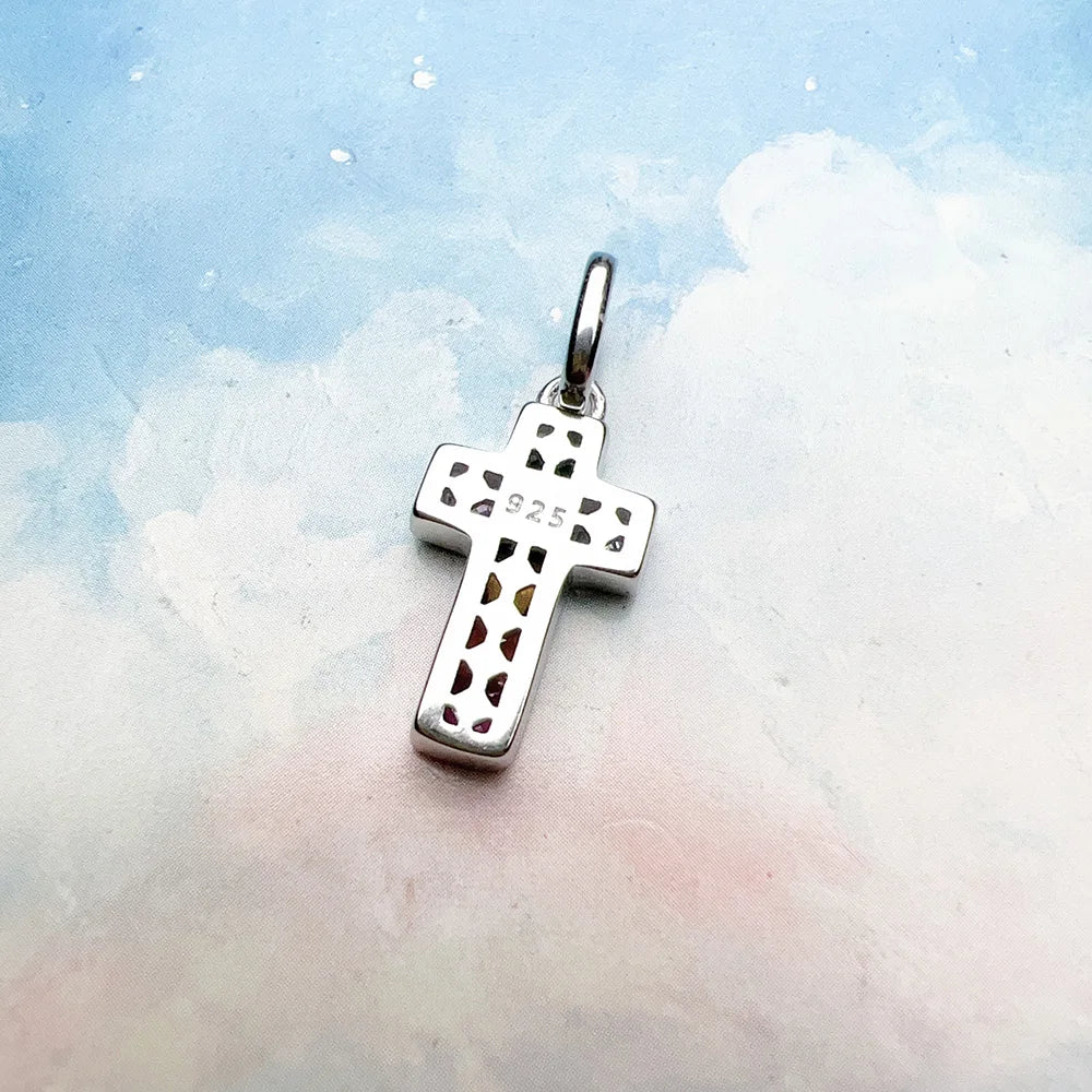 Silberner Kreuz-Anhänger mit Prägung 925, rechteckiges Muster auf der Rückseite
