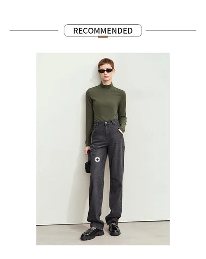 Damen T-Shirts im Minimalismus-Stil mit Mock-Neck und Stickerei aus Baumwolle