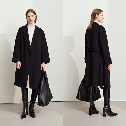 Damen Wollmantel im minimalistischen Stil mit Reverskragen und Gürtel