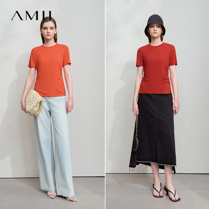 Damen Sommer-T-Shirt im minimalistischen Stil mit schmalem O-Ausschnitt und kurzen Ärmeln