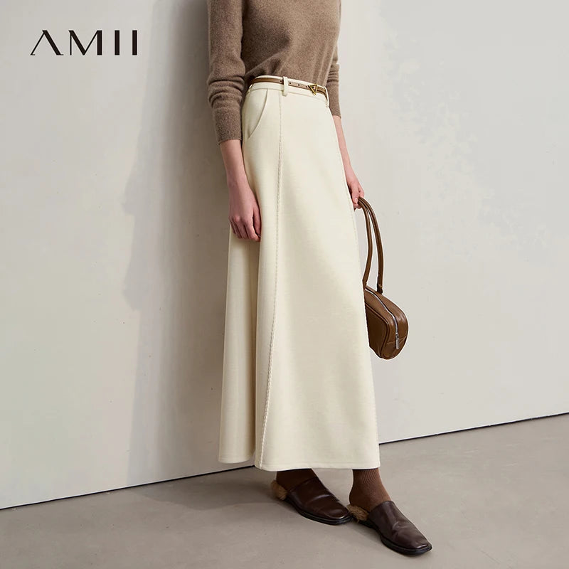 Damen-Wollstrickrock in Beige/Creme, Midilänge, breiter Bund, seitlicher Schlitz