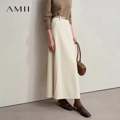 Damen-Wollstrickrock in Beige/Creme, Midilänge, breiter Bund, seitlicher Schlitz