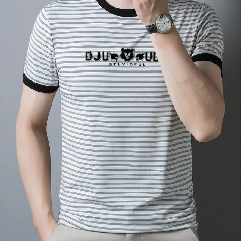 Herren T-Shirt mit Hot Stamp im lässigen Streifendesign für Social Events