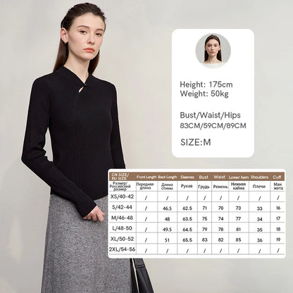 Schwarzer Damenpullover mit Cheongsam-Kragen, Knopfleiste und langem Ärmel