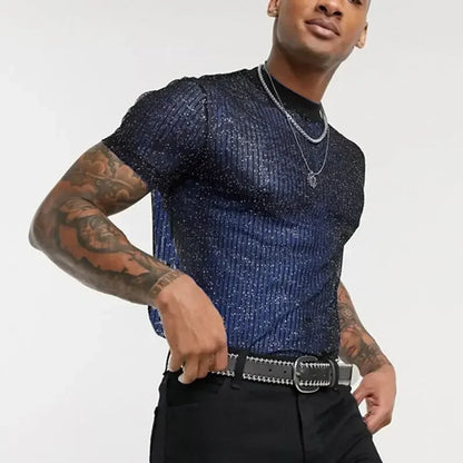 Lässiges Herren-T-Shirt mit V-Ausschnitt aus atmungsaktivem Material – schnelltrocknend und locker geschnitten