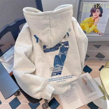 Herren Hoodie aus Baumwolle mit sieben Grafik Druck und Kapuze