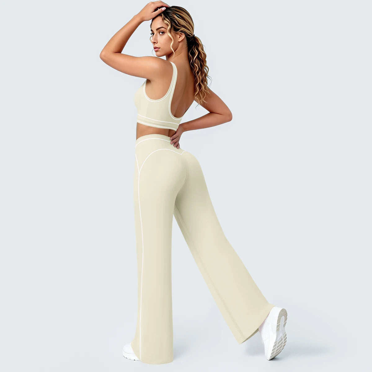Damen-Yoga-Set mit Sport-BH und weiter Hose, hellbeige mit feinen Kontrastnähten