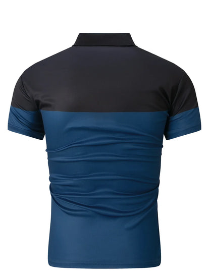 Lässiges Herren-Poloshirt mit digitalem Farbpatch-Druck und Reißverschluss am Kragen – ideal für den Sommer.