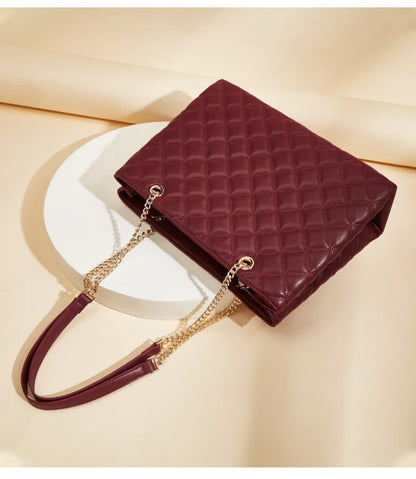 Damen Schultertasche mit gestepptem Design