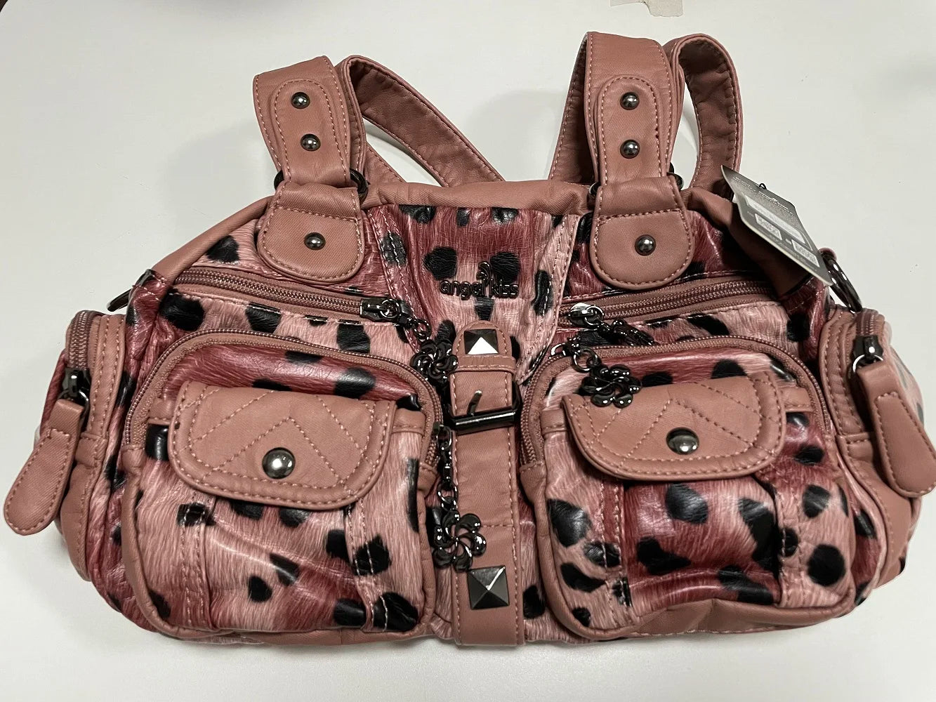 Damen-Schultertasche aus PU-Leder in kompakter Bauweise mit Angenehmer Haptik und Mehrfachfächern