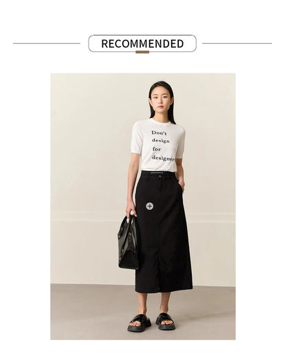 Damen Top im Minimalismus-Stil mit O-Ausschnitt und kontrastierenden Farben