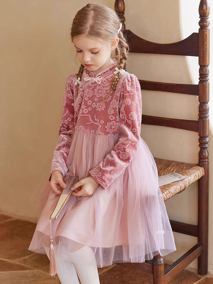 Schwarzes Patchwork-Kleid mit Pailletten für Mädchen – Herbstliches, modisches Design für Kinder von 110cm bis 160cm
