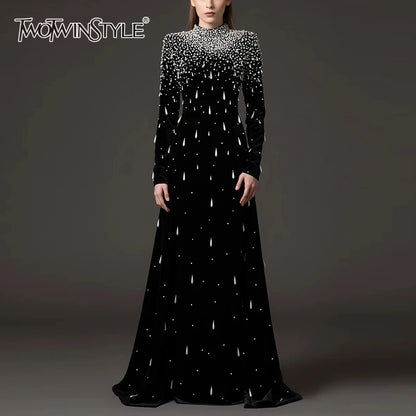 Elegante Damenjacke mit Perlenbesatz und Patchwork-Design, lockere Passform, Reverskragen und langen Ärmeln.