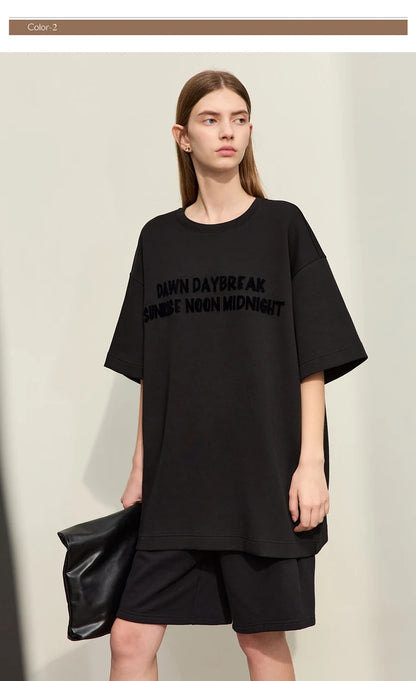 Damen T-Shirts mit Rundhalsausschnitt und losem, lässigem Schnitt mit Stickerei